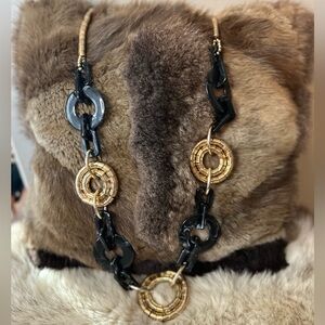 Light oversized necklace